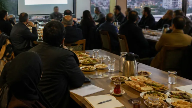 Başkan Arıkan muhtarlarla bir araya geldi: Öncelik vatandaşın huzuru ve hizmetin hızlanması